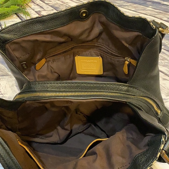 Coach Pebbled Leather and Jacquard Fabric Shoulder bag Legacy collection - Picture 13 of 16